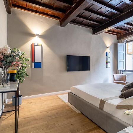 Santa Croce Luxury Suite - Dolcevita Holiday Florence Exterior photo