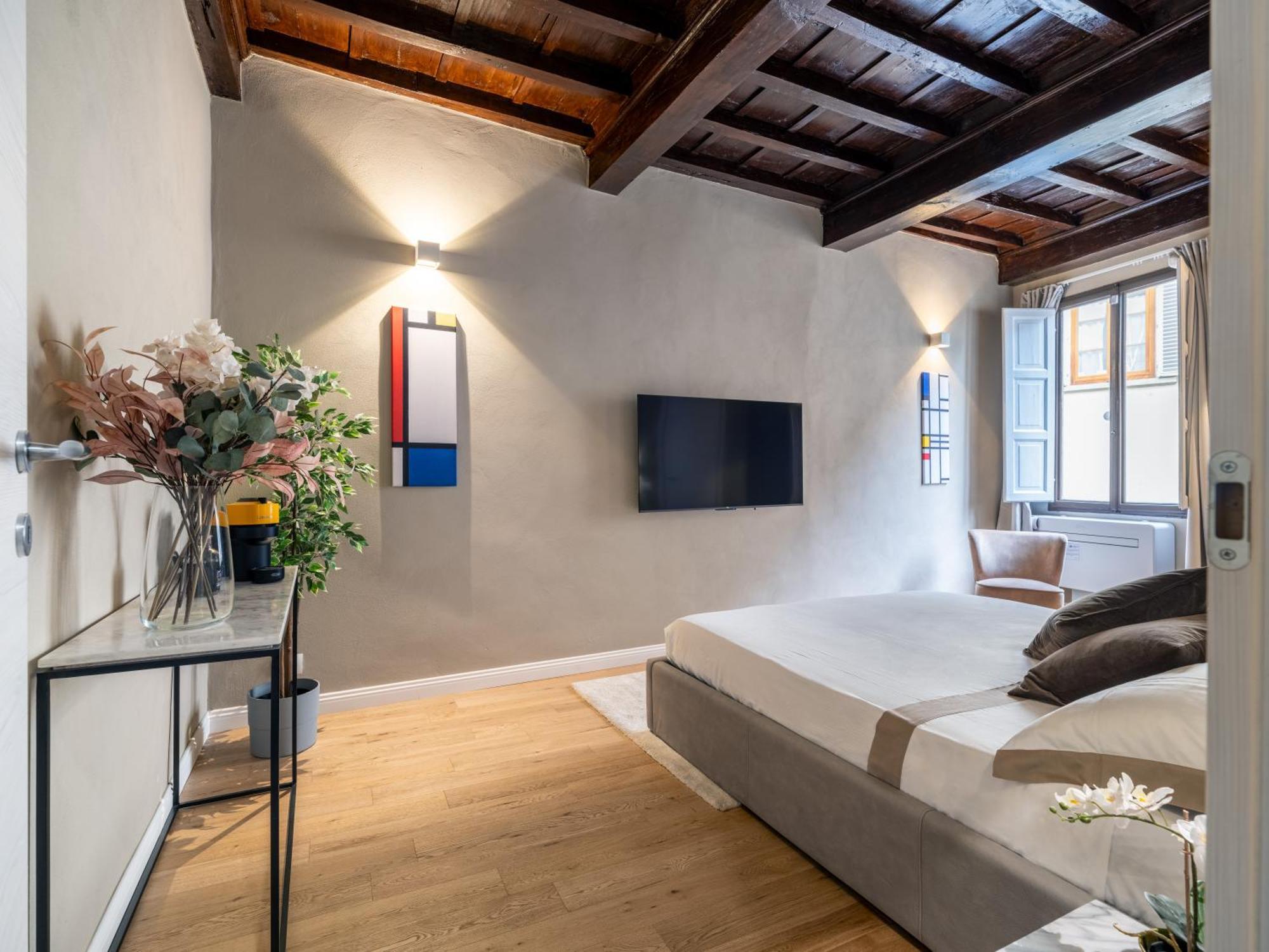 Santa Croce Luxury Suite - Dolcevita Holiday Florence Exterior photo